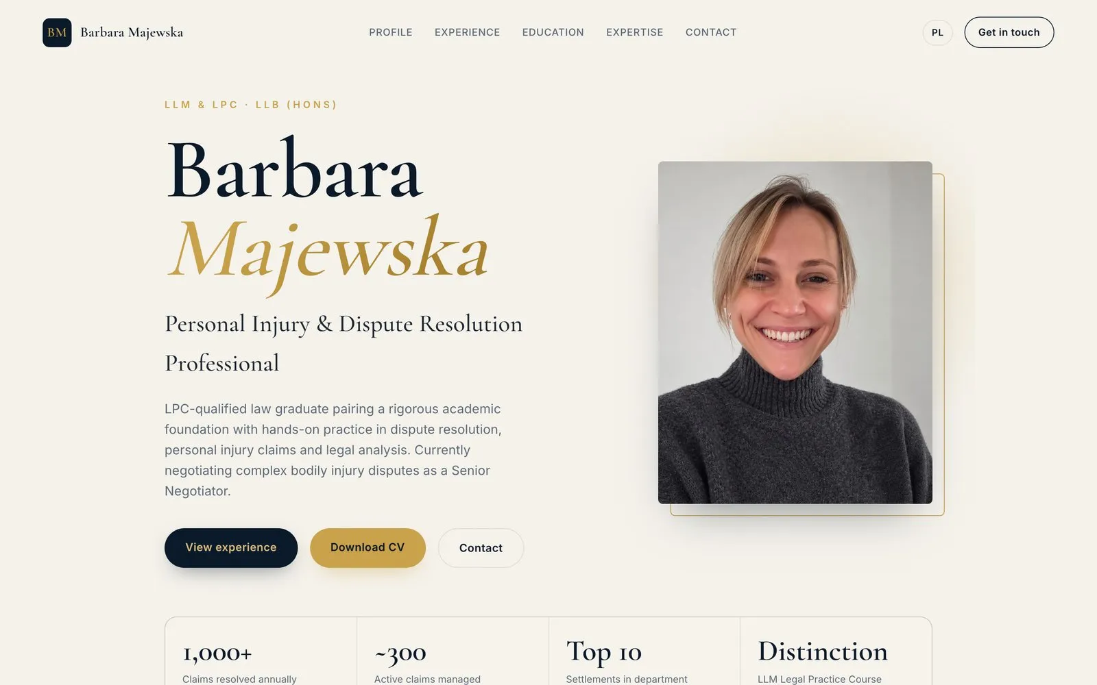 The top of barbara-majewska.com on desktop: name, qualifications, portrait and the CV download button